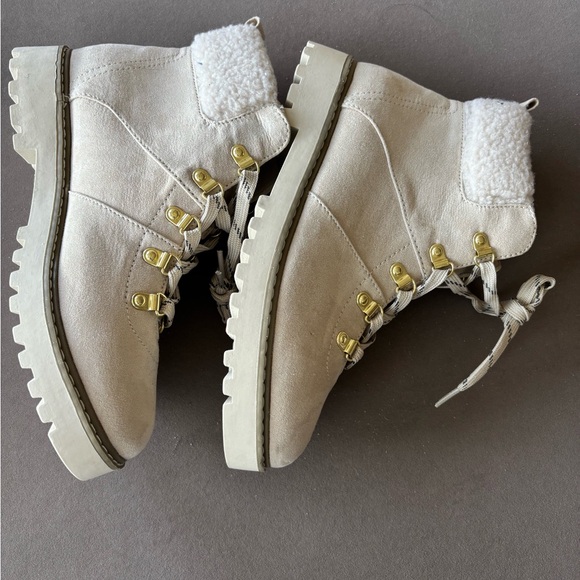 St. John's Bay Cream Lace-Up Winter Boots - Picture 4 of 6